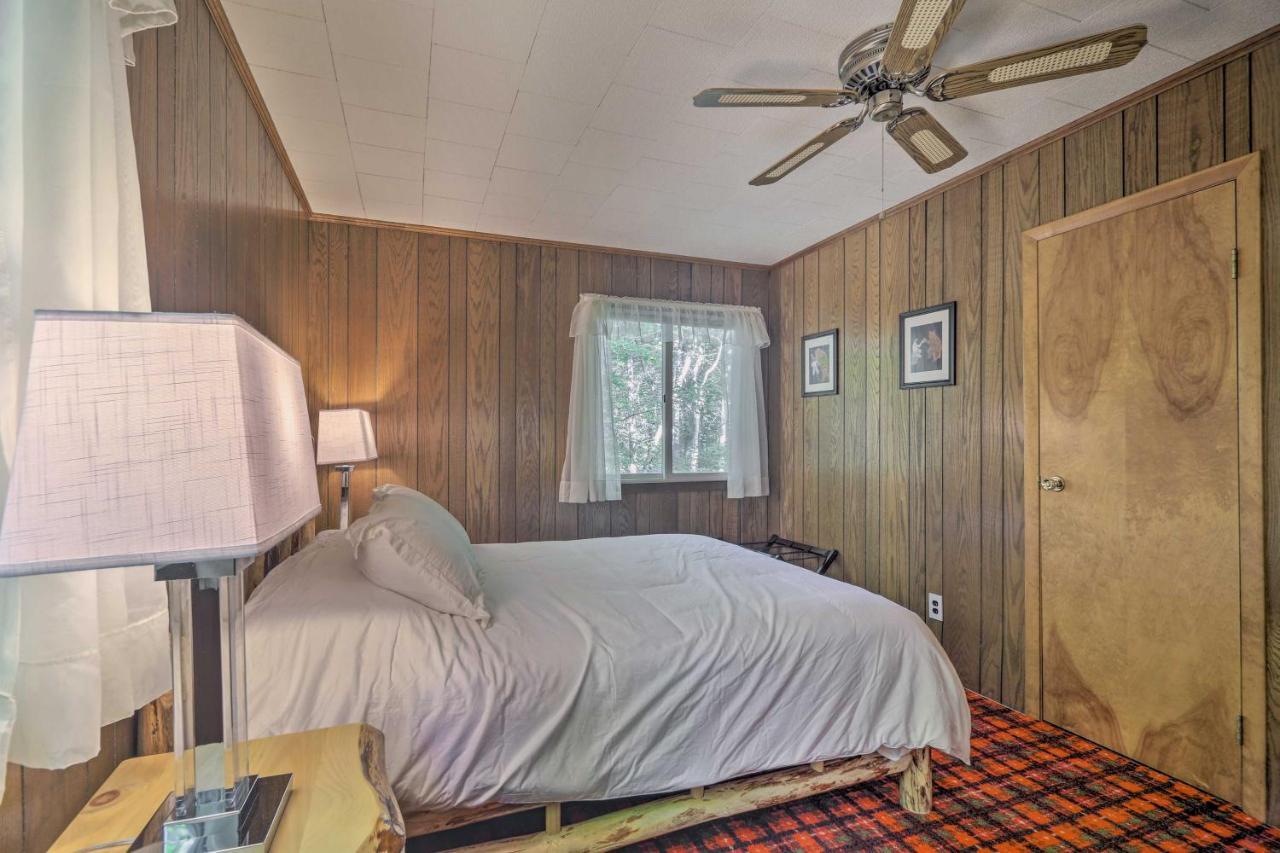 Cozy Adirondacks Cabin Walk To Lake Eaton! Jay 외부 사진